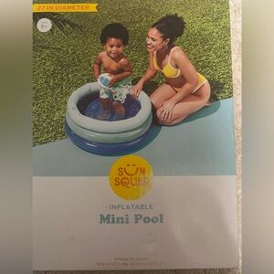 🌟BNIB🌟SUN SQUAD ~ Inflatable Mini Pool ~ Measures 12”(H)x27”(D)